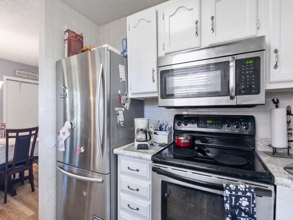 待售: $99,900 (1 贝兹, 1 浴室, 750 平方英尺)