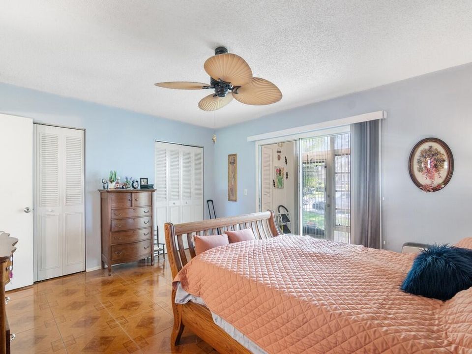 待售: $99,900 (1 贝兹, 1 浴室, 750 平方英尺)