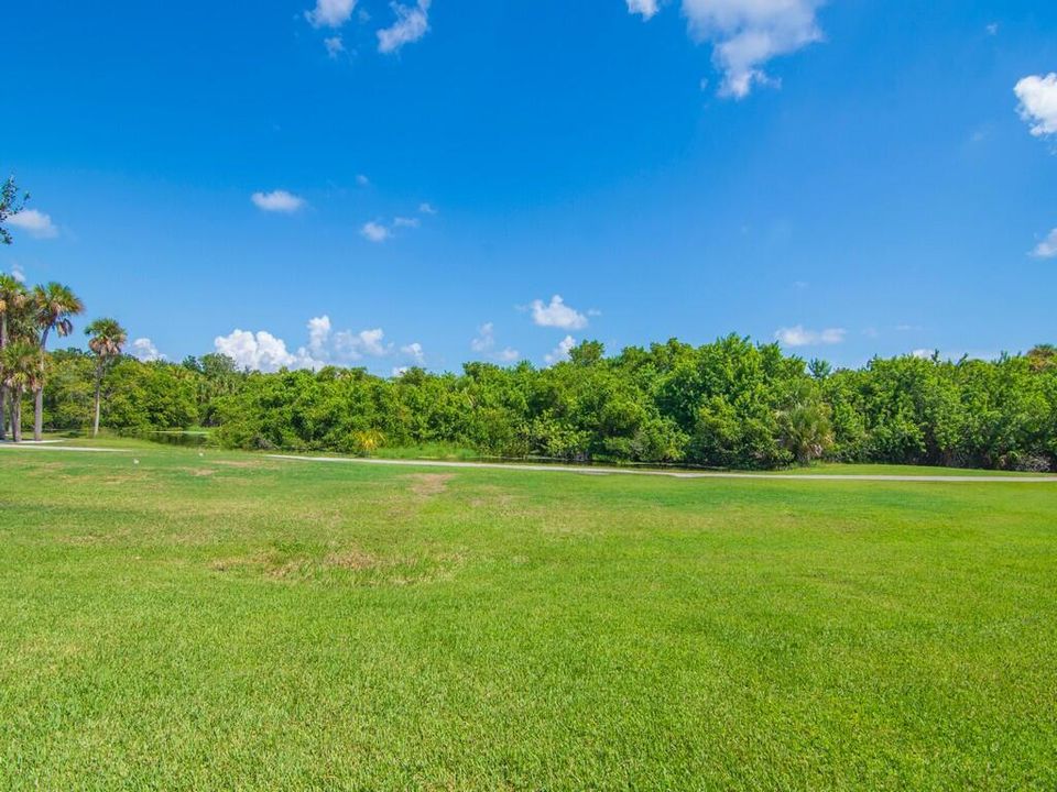 待售: $99,900 (1 贝兹, 1 浴室, 750 平方英尺)