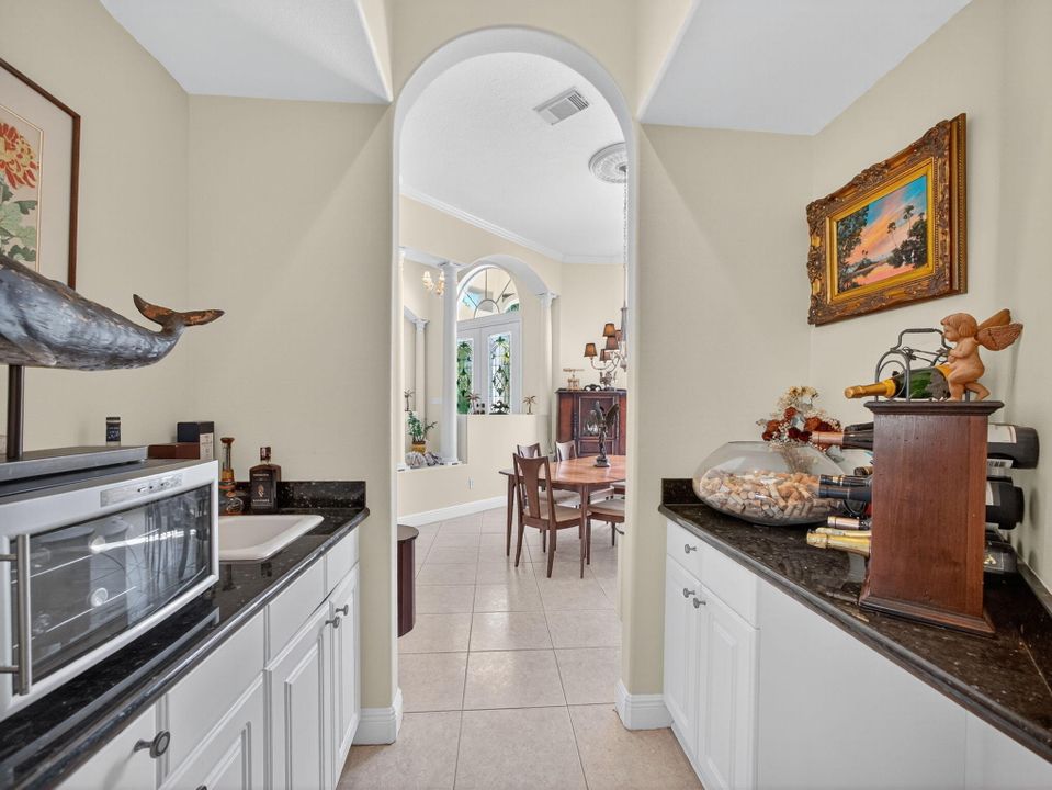 For Sale: $1,500,000 (4 beds, 3 baths, 3871 Square Feet)