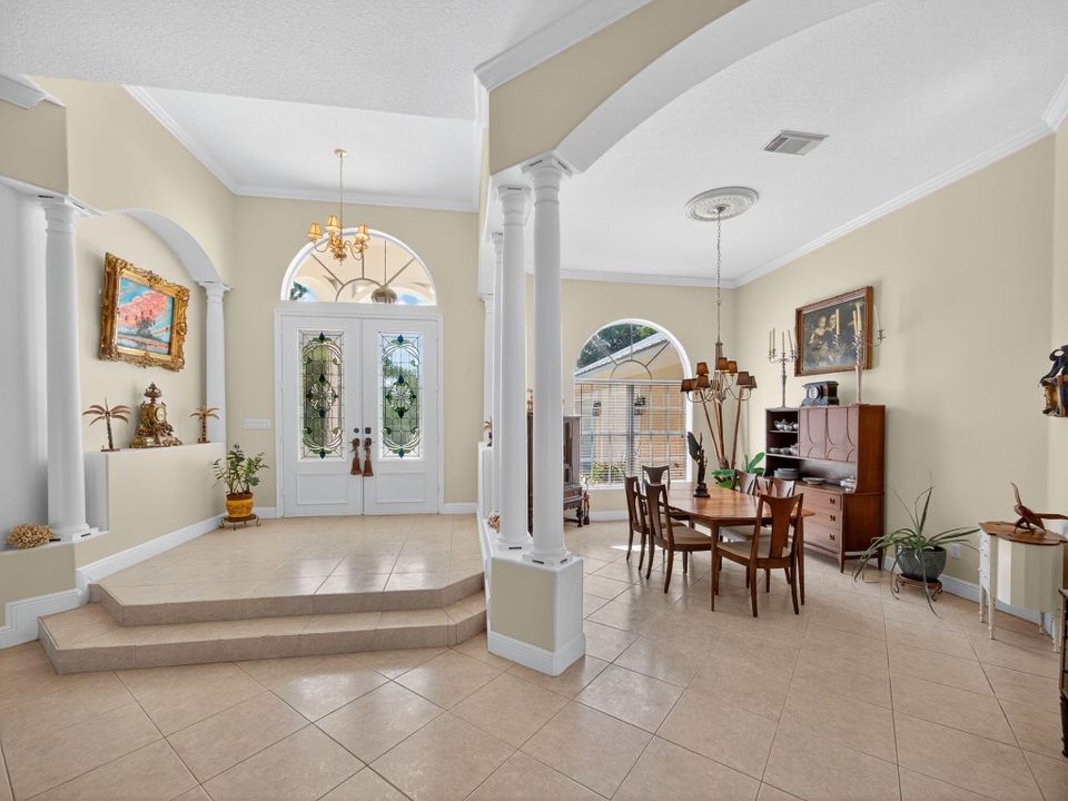 For Sale: $1,500,000 (4 beds, 3 baths, 3871 Square Feet)