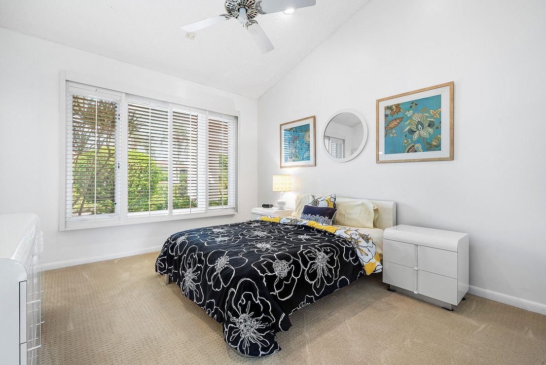 Activo con contrato: $1,699,000 (4 camas, 5 baños, 4113 Pies cuadrados)