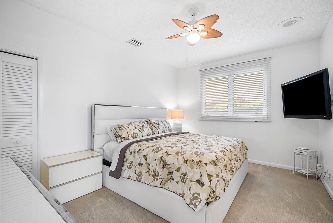 Activo con contrato: $1,699,000 (4 camas, 5 baños, 4113 Pies cuadrados)