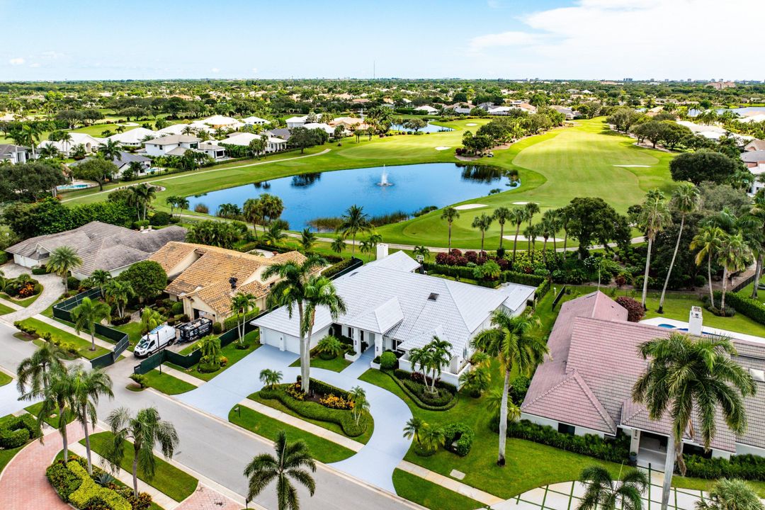 Activo con contrato: $1,699,000 (4 camas, 5 baños, 4113 Pies cuadrados)