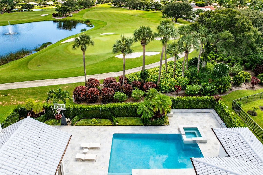 Activo con contrato: $1,699,000 (4 camas, 5 baños, 4113 Pies cuadrados)