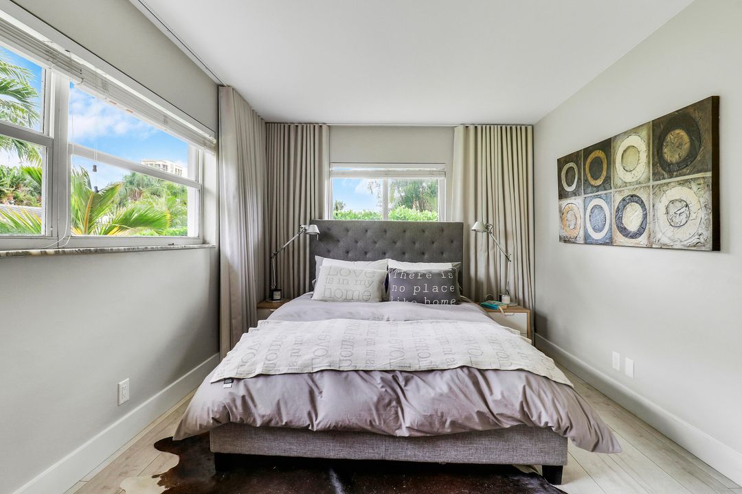 合同活跃: $1,150,000 (2 贝兹, 2 浴室, 1495 平方英尺)