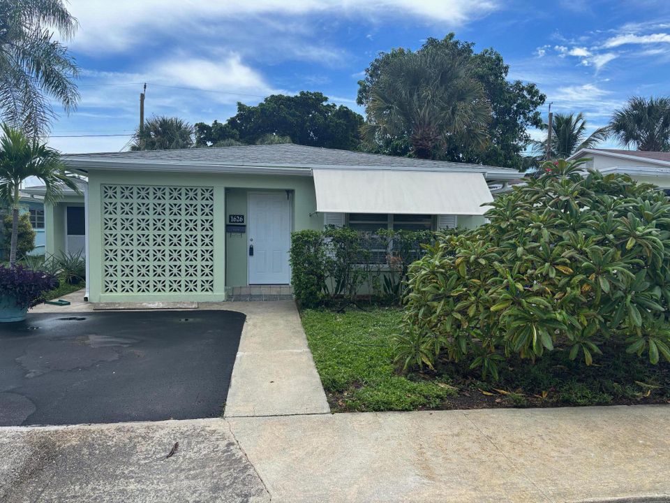 Recently Rented: $1,700 (1 beds, 1 baths, 640 Square Feet)