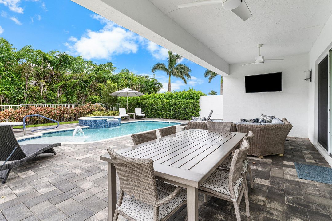 Active With Contract: $1,340,000 (4 beds, 3 baths, 2493 Square Feet)