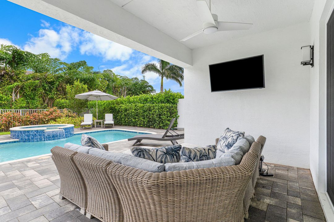 Active With Contract: $1,340,000 (4 beds, 3 baths, 2493 Square Feet)