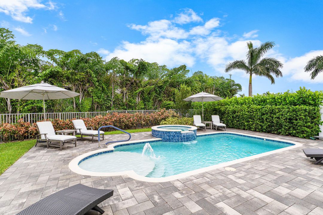 Active With Contract: $1,340,000 (4 beds, 3 baths, 2493 Square Feet)