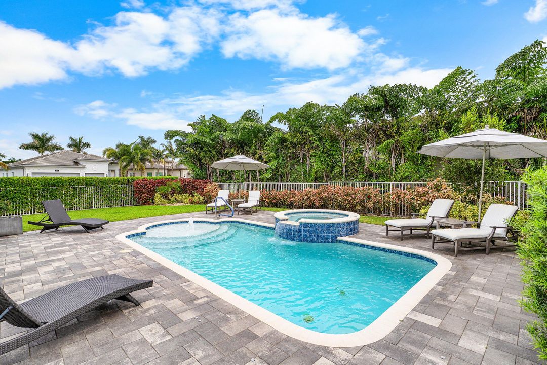 Active With Contract: $1,340,000 (4 beds, 3 baths, 2493 Square Feet)