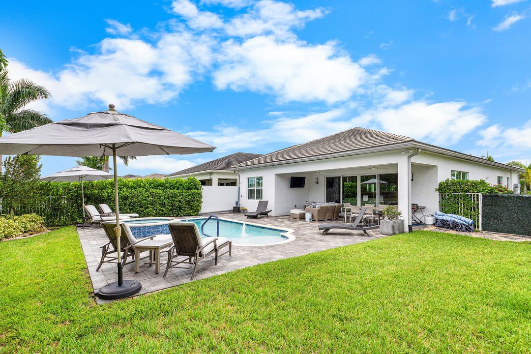 Active With Contract: $1,340,000 (4 beds, 3 baths, 2493 Square Feet)