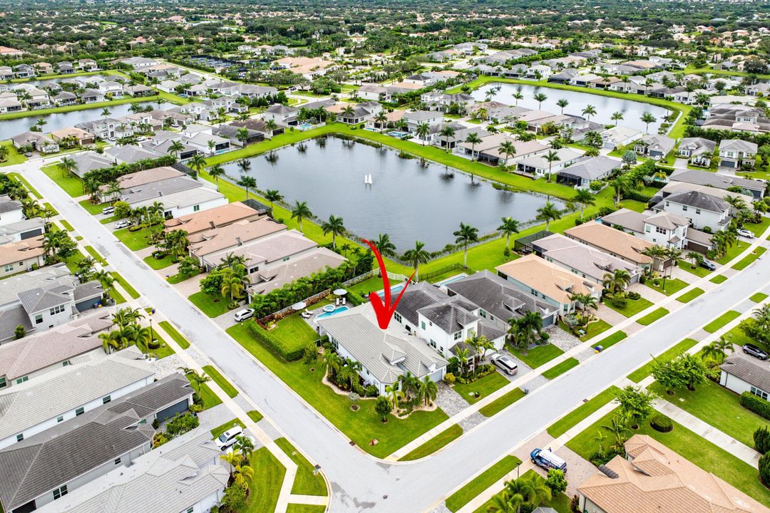 Active With Contract: $1,340,000 (4 beds, 3 baths, 2493 Square Feet)