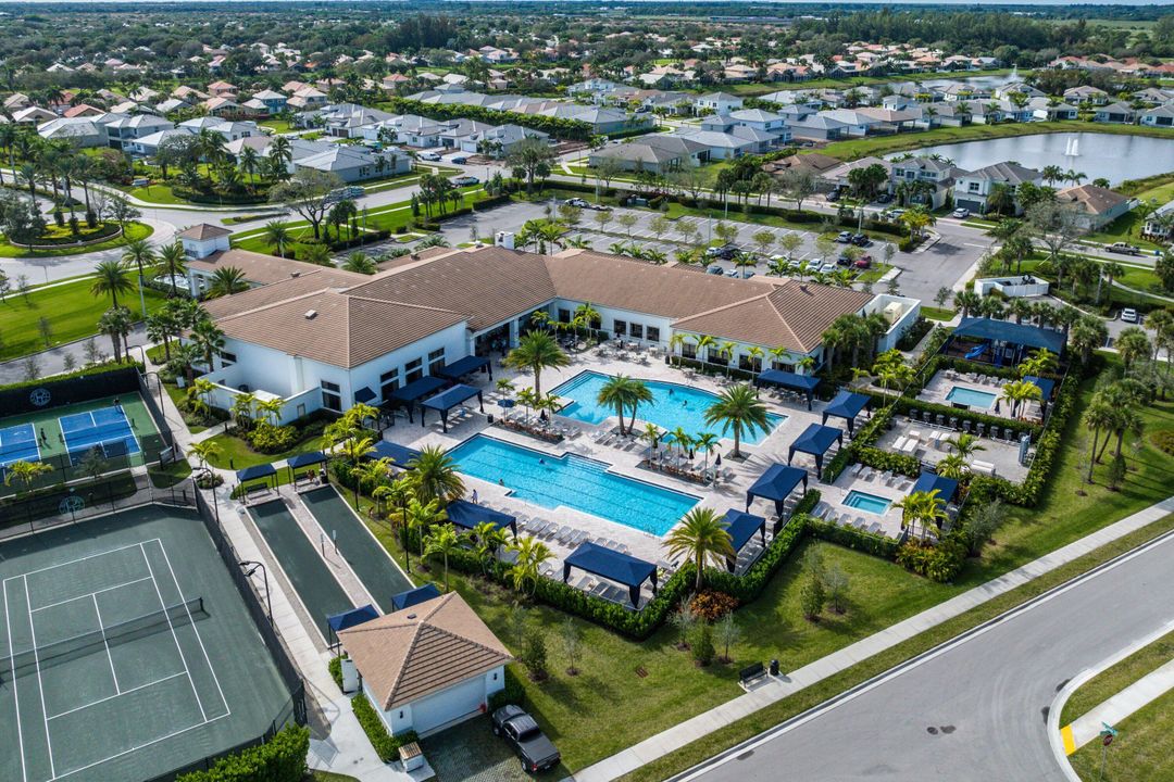 Active With Contract: $1,340,000 (4 beds, 3 baths, 2493 Square Feet)