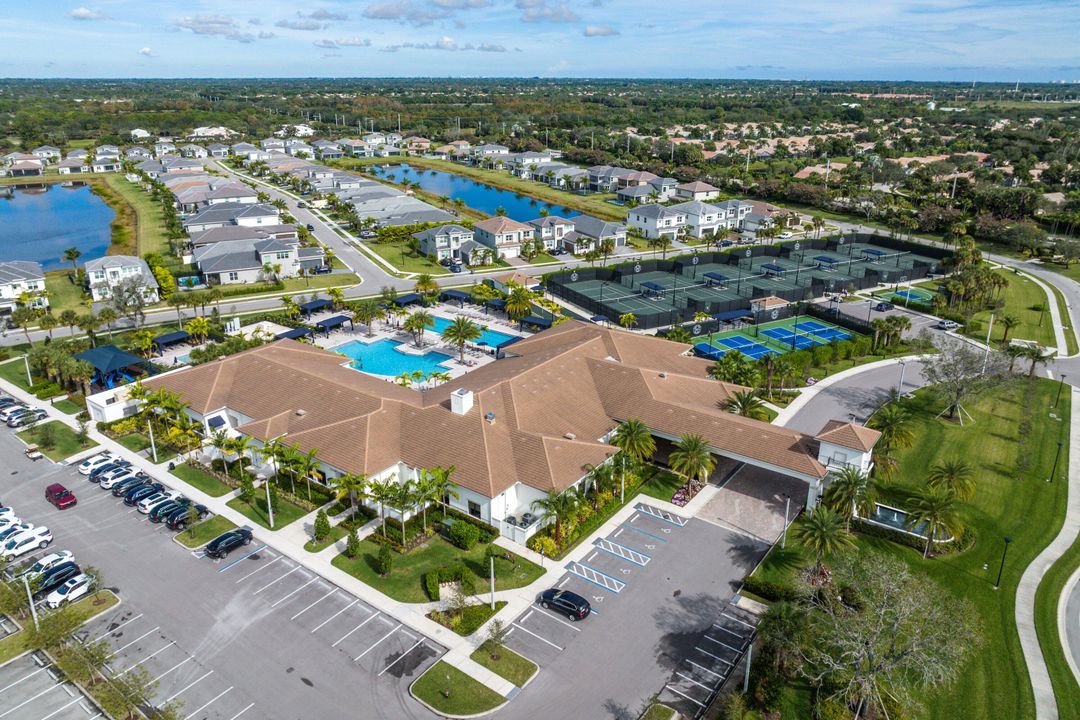 Active With Contract: $1,340,000 (4 beds, 3 baths, 2493 Square Feet)