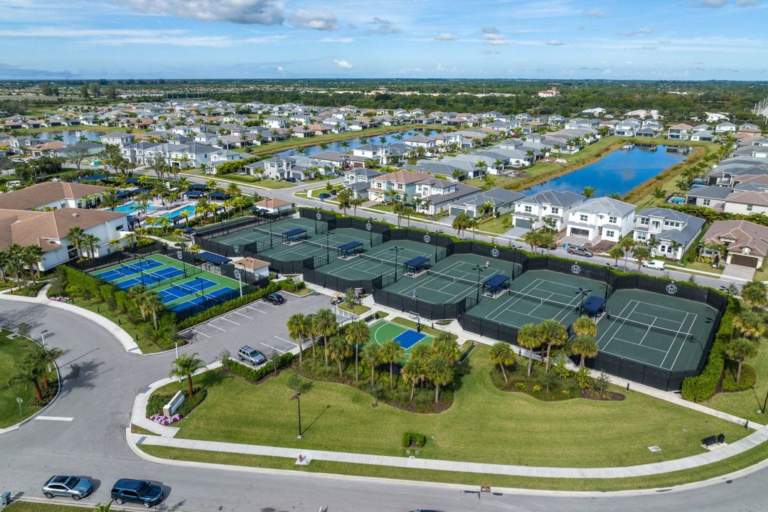 Active With Contract: $1,340,000 (4 beds, 3 baths, 2493 Square Feet)