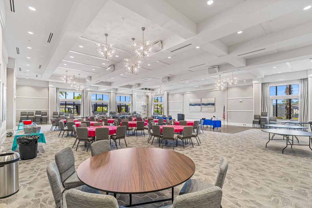 Active With Contract: $1,340,000 (4 beds, 3 baths, 2493 Square Feet)