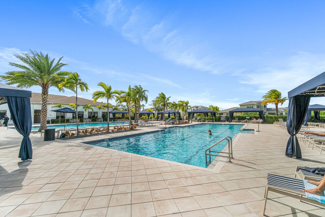 Active With Contract: $1,340,000 (4 beds, 3 baths, 2493 Square Feet)