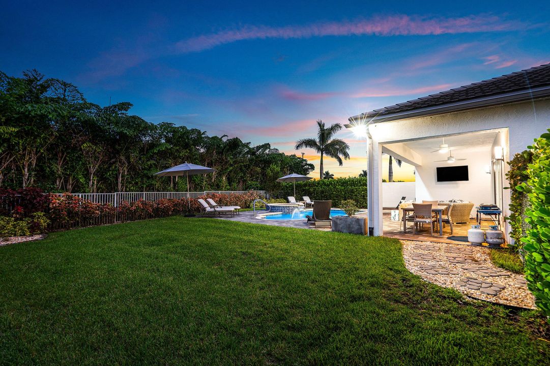 Active With Contract: $1,340,000 (4 beds, 3 baths, 2493 Square Feet)