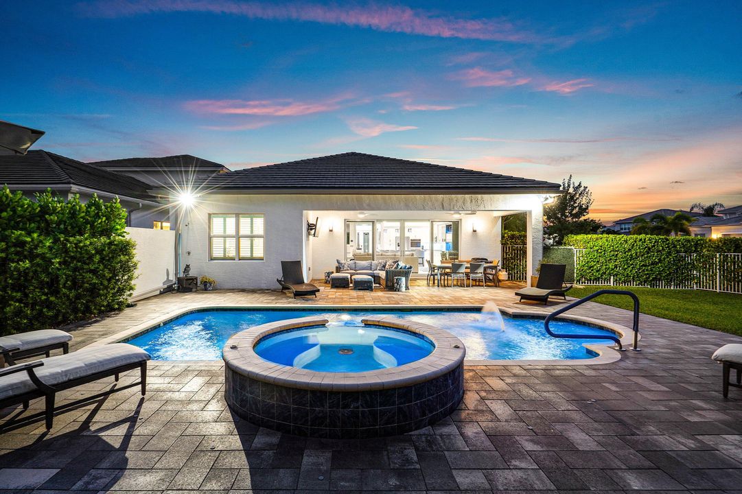 Active With Contract: $1,340,000 (4 beds, 3 baths, 2493 Square Feet)