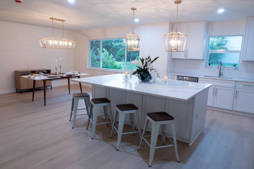 For Sale: $899,000 (3 beds, 3 baths, 2797 Square Feet)