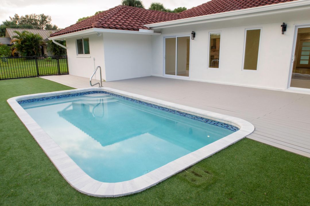 For Sale: $899,000 (3 beds, 3 baths, 2797 Square Feet)