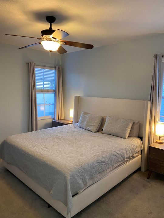 合同活跃: $4,350 (3 贝兹, 2 浴室, 1609 平方英尺)