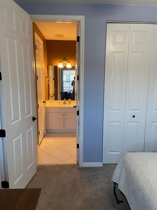 合同活跃: $4,350 (3 贝兹, 2 浴室, 1609 平方英尺)