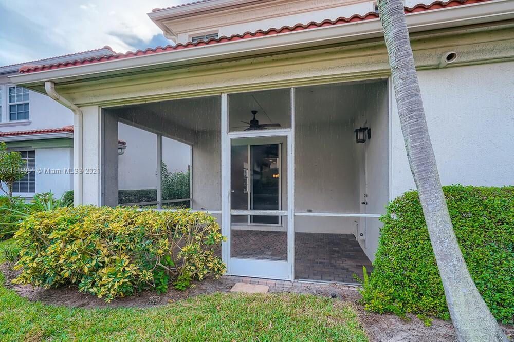 合同活跃: $4,350 (3 贝兹, 2 浴室, 1609 平方英尺)