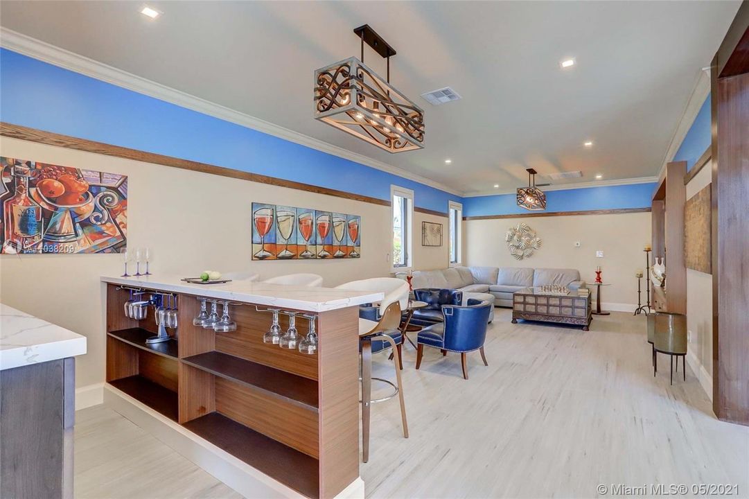 For Rent: $30,000 (3 beds, 3 baths, 4088 Square Feet)