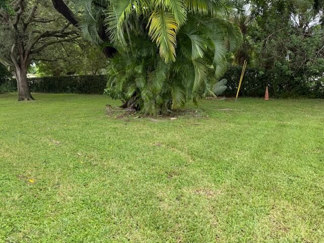 待售: $110,000 (2 贝兹, 1 浴室, 820 平方英尺)