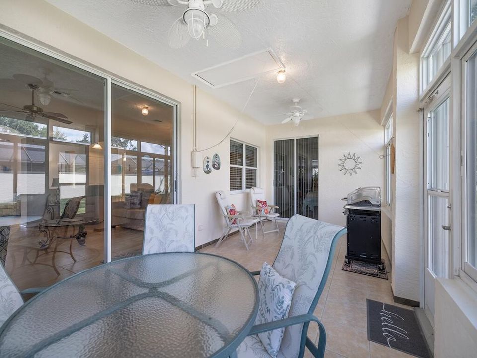 Activo con contrato: $299,900 (2 camas, 2 baños, 1545 Pies cuadrados)