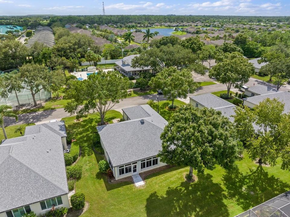 Activo con contrato: $299,900 (2 camas, 2 baños, 1545 Pies cuadrados)