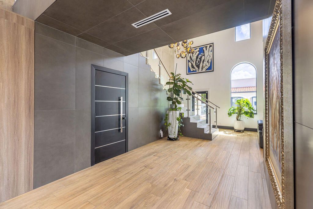 待售: $4,950,000 (4 贝兹, 5 浴室, 3965 平方英尺)