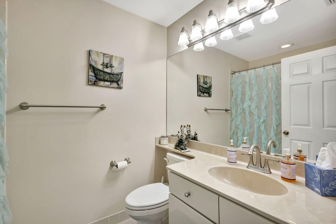 Active With Contract: $349,900 (2 beds, 2 baths, 1495 Square Feet)
