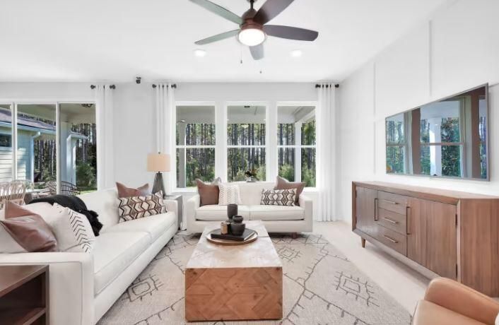 For Sale: $582,215 (2 beds, 2 baths, 1790 Square Feet)