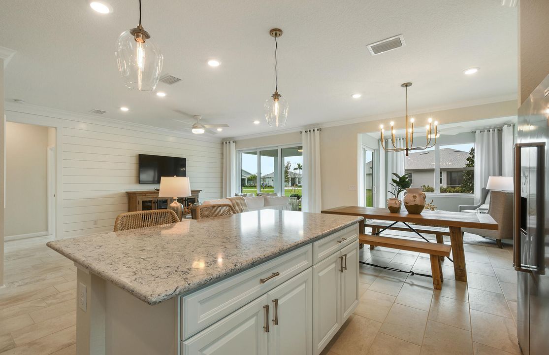 For Sale: $582,215 (2 beds, 2 baths, 1790 Square Feet)