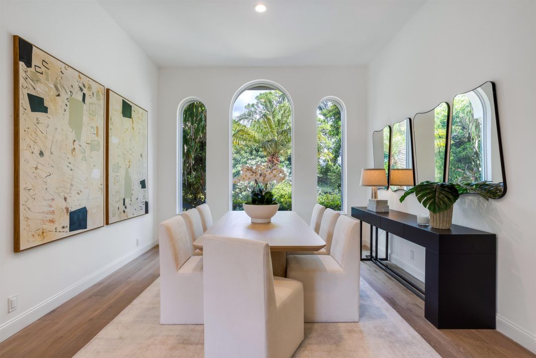 待售: $10,750,000 (5 贝兹, 5 浴室, 6298 平方英尺)