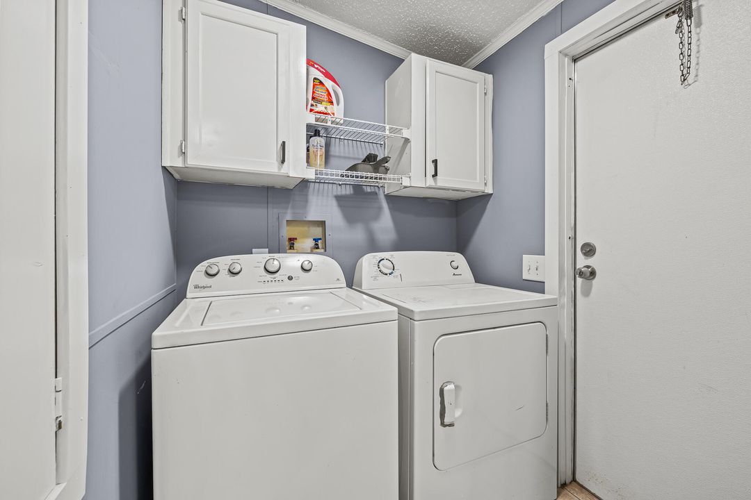 На продажу: $280,000 (2 спален, 2 ванн, 1152 Квадратных фут)