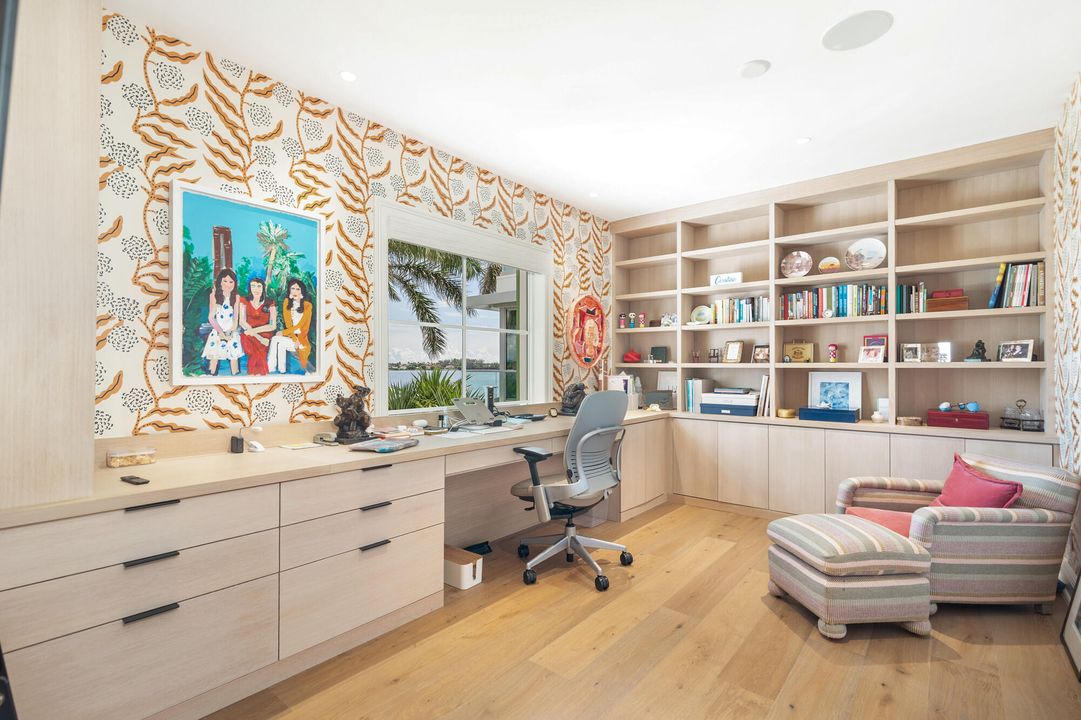 For Sale: $25,500,000 (5 beds, 5 baths, 6706 Square Feet)