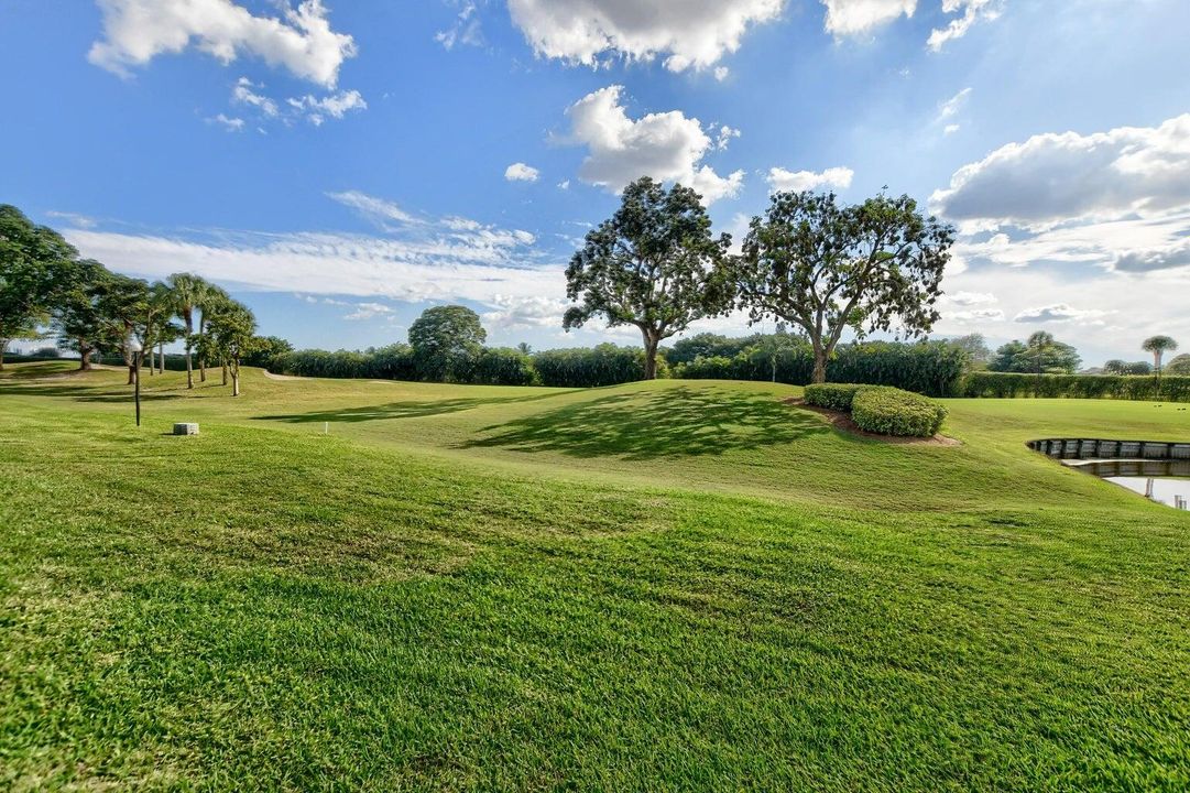 На продажу: $44,999 (2 спален, 2 ванн, 1383 Квадратных фут)