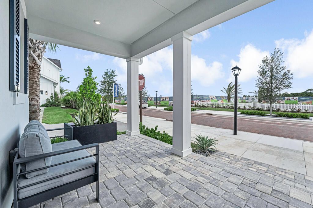 For Rent: $4,250 (3 beds, 2 baths, 2317 Square Feet)