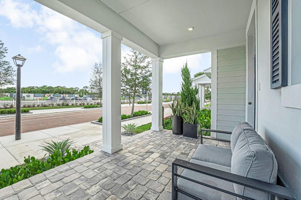 For Rent: $4,250 (3 beds, 2 baths, 2317 Square Feet)