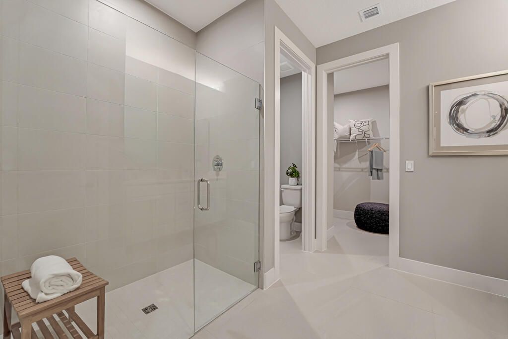 For Rent: $4,250 (3 beds, 2 baths, 2317 Square Feet)