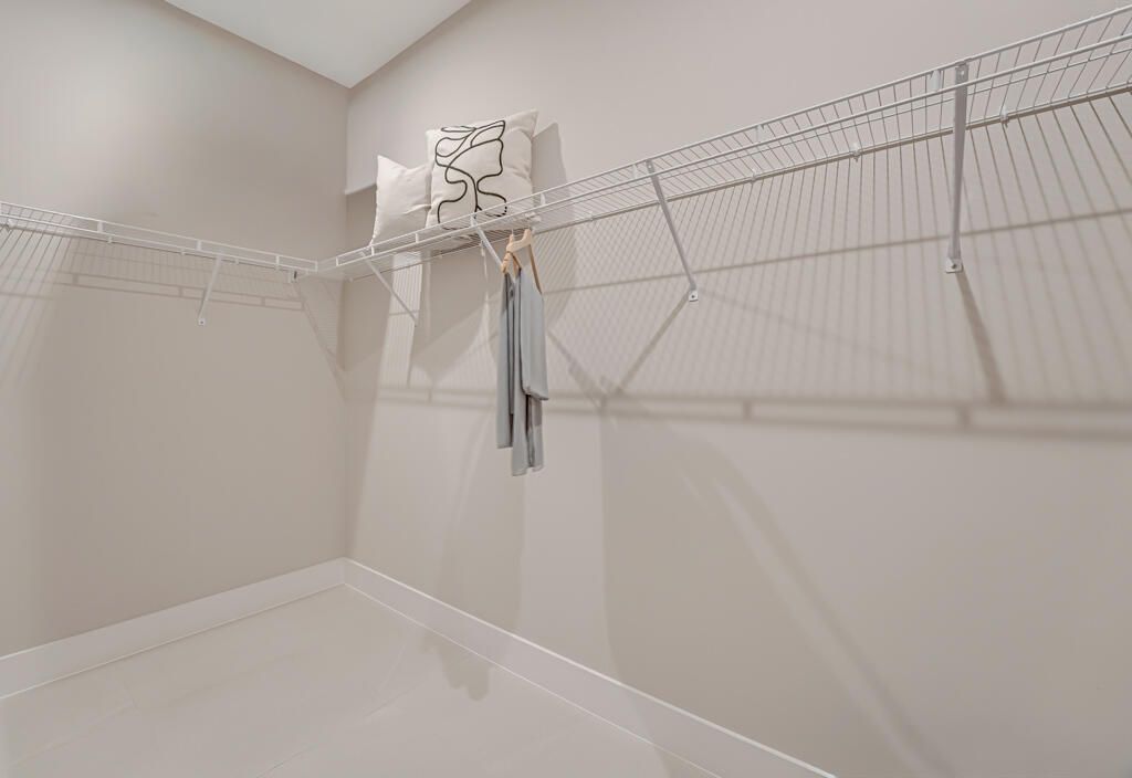 For Rent: $4,250 (3 beds, 2 baths, 2317 Square Feet)