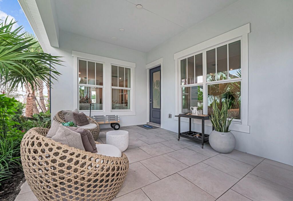 For Rent: $4,250 (3 beds, 2 baths, 2317 Square Feet)