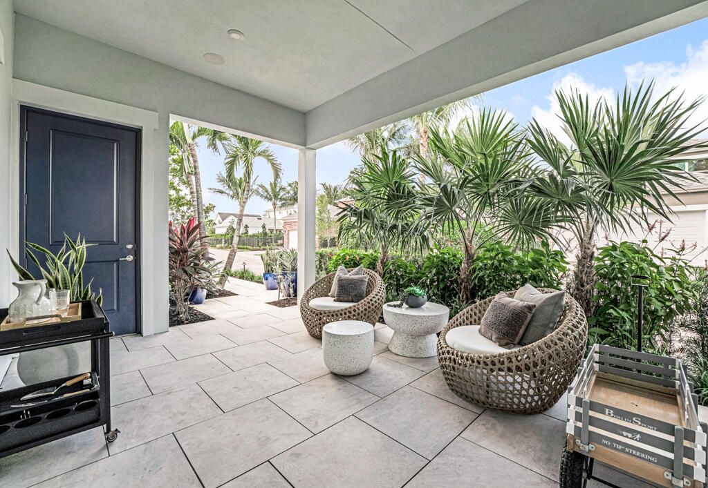 For Rent: $4,250 (3 beds, 2 baths, 2317 Square Feet)