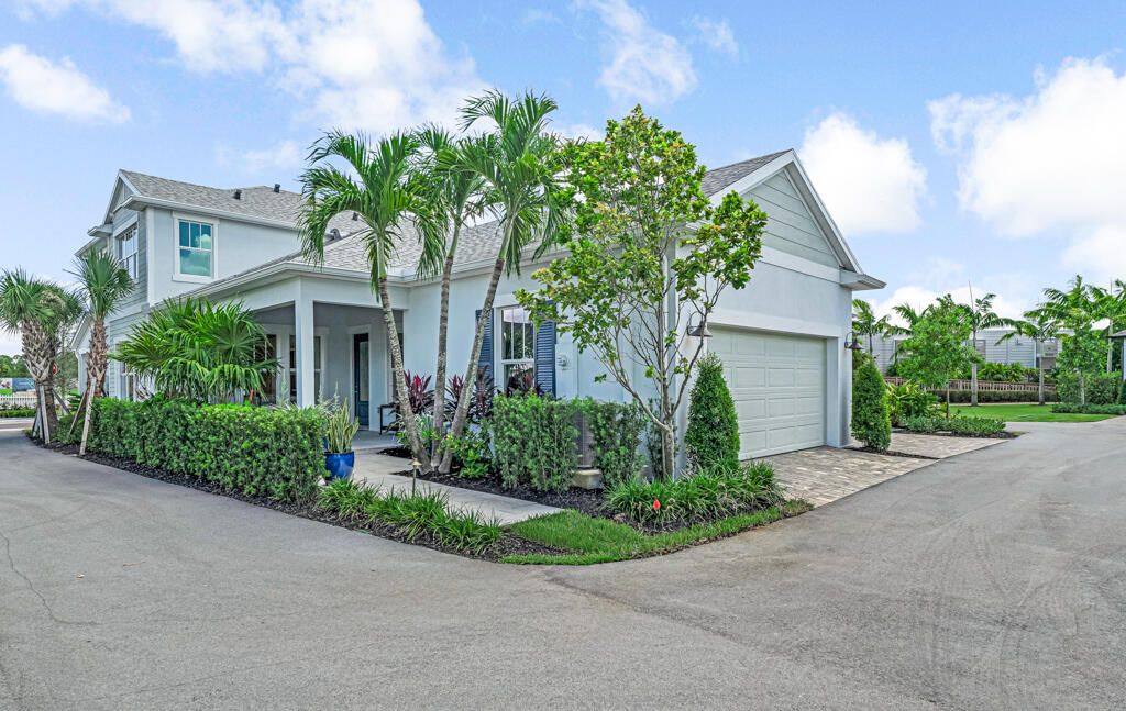 For Rent: $4,250 (3 beds, 2 baths, 2317 Square Feet)