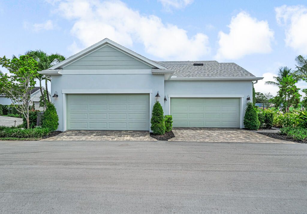 For Rent: $4,250 (3 beds, 2 baths, 2317 Square Feet)