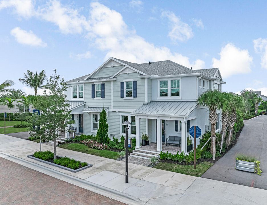 For Rent: $4,250 (3 beds, 2 baths, 2317 Square Feet)